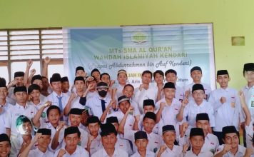 Selenggarakan Dialog Inspiratif Jilid II, Islamic Boarding School Wahdah Islamiyah Kendari Kembali Hadirkan Guru Besar UHO