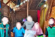 Wahdah Inspirasi Zakat Sultra Gerai Konsel Salurkan Paket Sembako Untuk Dhuafa dan Penghafal al Quran