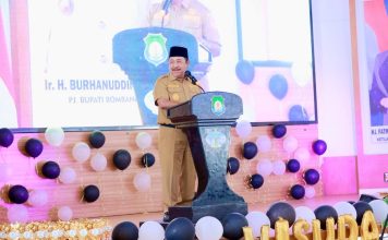 Hadiri Wisuda Akbar III Yayasan Pendidikan An Nur WI Bombana, Pj Bupati Sampaikan Harapan Penting untuk Alumni