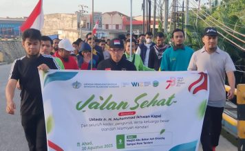 Semarak Kemerdekaan RI ke 78, Keluarga Besar Wahdah Islamiyah Kendari Ikuti Jalan Sehat