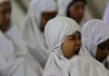 Fatwa | Ketika Bersin atau Menguap Saat Sedang Shalat, Adakah Ucapan Khususnya?
