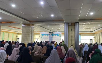 Gelar DRM, Muslimah Wahdah Kolaka Ajak Masyarakat Gemar Baca Quran dan Memberi Makan Orang Berpuasa di Bulan Ramadhan