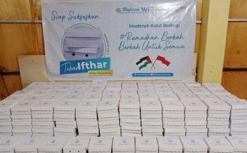 Jumat Berkah 11 Ramadhan 1445 H, Muslimah Wahdah Kolaka Utara Salurkan 1656 Paket Buka Puasa