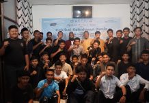 Wahdah Islamiyah Kolaka Ajak Puluhan Siswa SMA NGOPI di Cafe