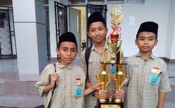 MTs Al Wahdah Kendari Kembali Raih Juara Pada Lomba LCT Matematika