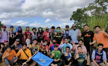 Wahdah Islamiyah Kendari Bersama SRE UHO Kolaborasi Tanam Ratusan Mangrove di Bungkutoko