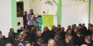 Kunjungan Ketua DPD Wahdah Islamiyah di Universitas 19 November Kolaka: Penguatan Karakter Mahasiswa melalui Pembinaan Agama