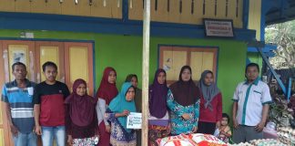 Laznas WIZ Gerai Baubau Tebar Sembako untuk Warga Kampung Zakat Labalawa, Beri Harapan Baru di Tengah Kesulitan