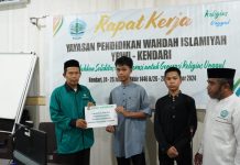 Kiprah Abadi Guru Perintis: YPWI Kendari Serahkan WPP ke Anak Ustaz Abu Nabilah