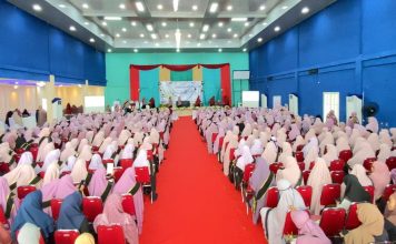 458 Muslimah Ikuti Wisuda Dirosa Angkatan III dan Seminar Al Quran di Kolaka