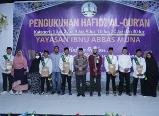 Yayasan Ibnu Abbas Muna Kukuhkan Puluhan Santri Penghafal Quran