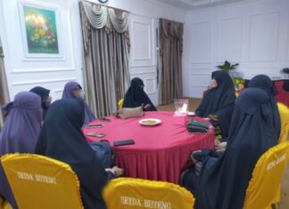 Silaturahmi Hangat Muslimah Wahdah dan Ketua TP PKK Buteng: Bahas Dakwah hingga Pemberdayaan Perempuan