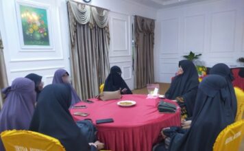 Silaturahmi Hangat Muslimah Wahdah dan Ketua TP PKK Buteng: Bahas Dakwah hingga Pemberdayaan Perempuan