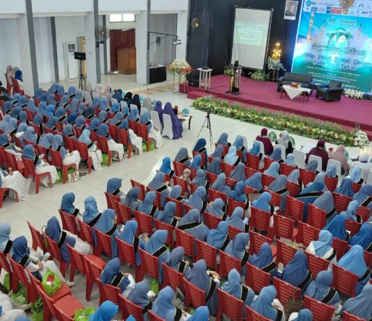 Tasyakuran Dirosa VI: Langkah Nyata Muslimah Baubau Menghapus Buta Aksara Al-Qur’an