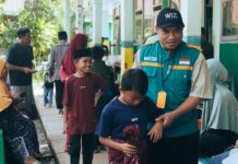 Wahdah Kolaka Gelar Khitanan Massal, Puluhan Anak Yatim dan Dhuafa di Wolo Ikut Serta