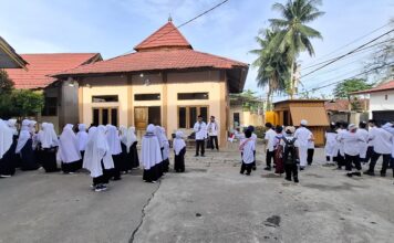 Menumbuhkan Cinta Al-Qur’an Sejak Dini, SDS IT Al Wahdah Kendari Gelar Ujian Terbuka yang Diikuti Oleh 66 Siswa