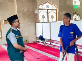Laznas WIZ Apresiasi Pengabdian Marbut Masjid di Kolaka