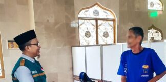 Laznas WIZ Apresiasi Pengabdian Marbut Masjid di Kolaka