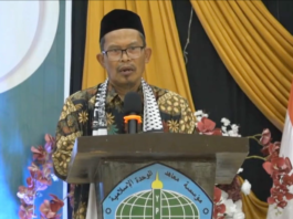 Momen Penamatan Siswa YPWI Konawe, Ustaz Ikhwan Kapai Tekankan Peran Penting Keluarga dalam Pendidikan Anak
