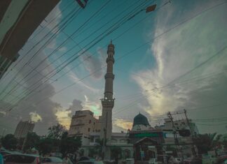 Khotbah Jum’at: 4 Cara Memakmurkan Masjid, Belajar dari Rasulullah ﷺ dan Penduduk Madinah memakmurkan-masjid