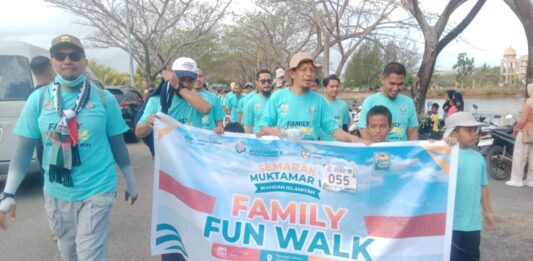 Syiar Muktamar V Wahdah Islamiyah Berpadu dengan Kearifan Lokal dalam Fun Walk Gebyar JATI Muna