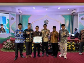 Kampung Zakat Rahampuu Antarkan Kolaborasi WIZ–Kemenag Bombana Raih Penghargaan Nasional